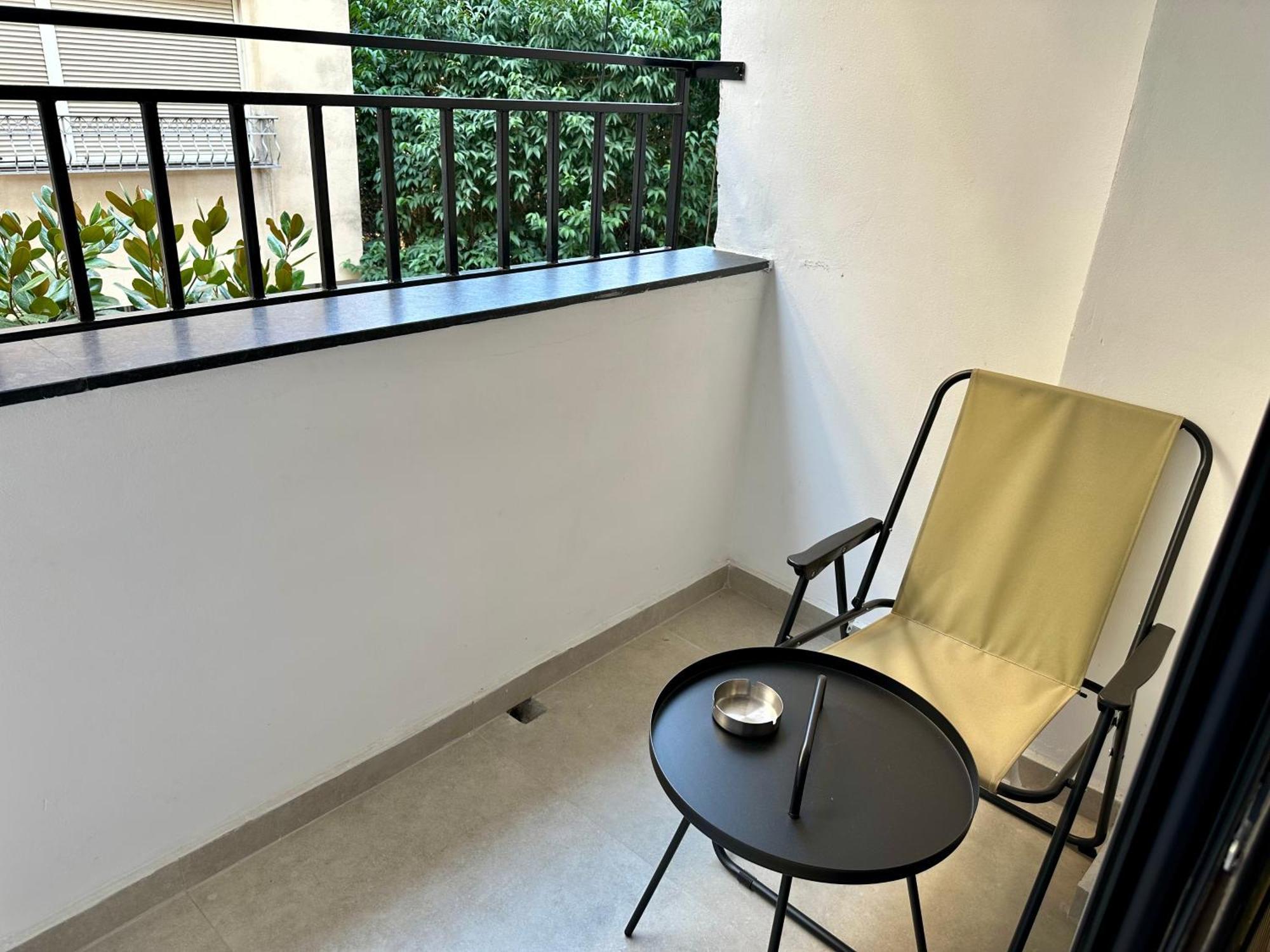 Lili'S Tirana Center Apartments ภายนอก รูปภาพ