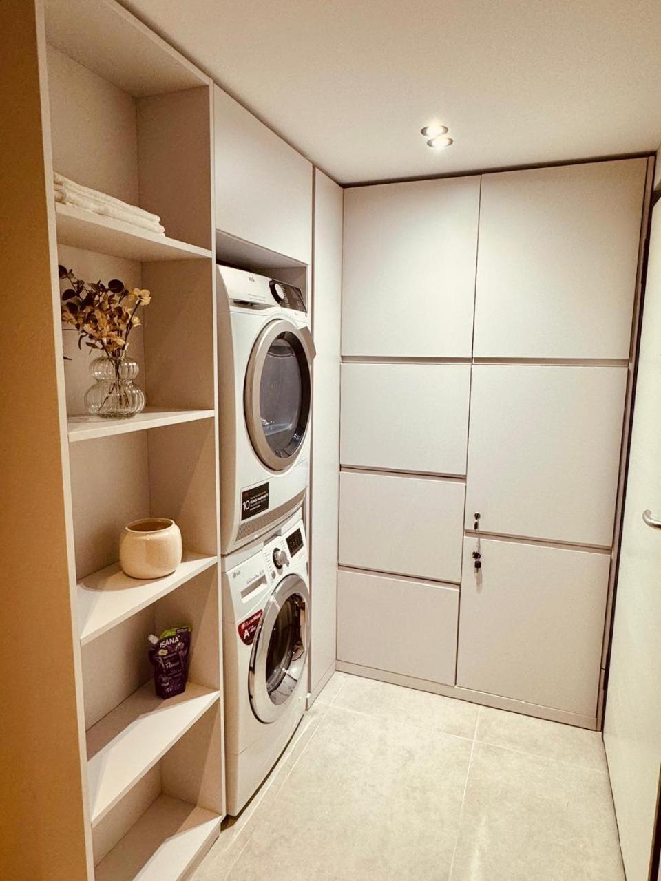 Lili'S Tirana Center Apartments ภายนอก รูปภาพ