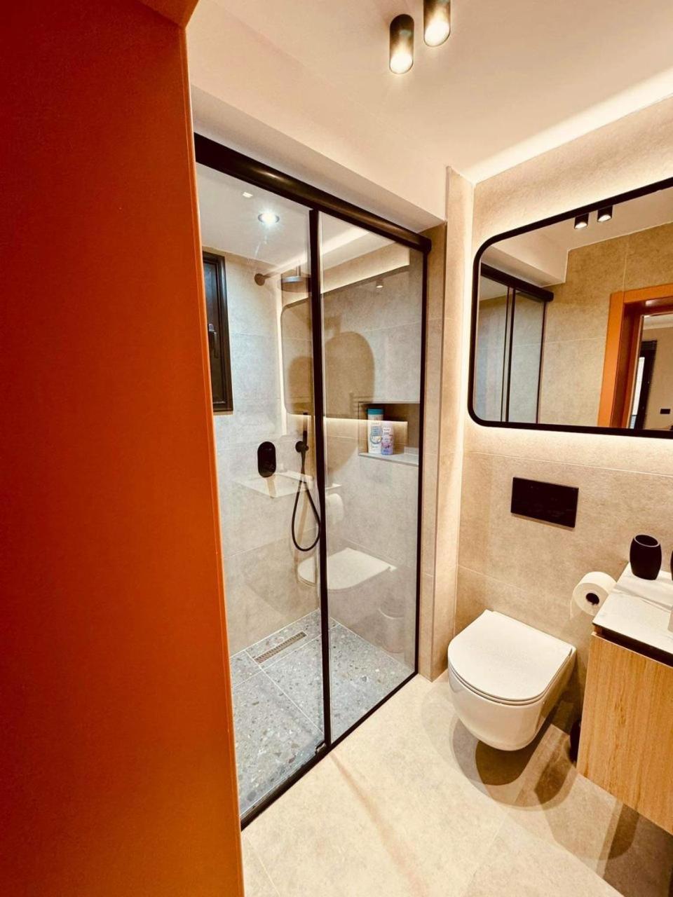 Lili'S Tirana Center Apartments ภายนอก รูปภาพ