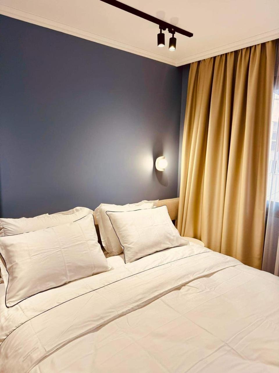 Lili'S Tirana Center Apartments ภายนอก รูปภาพ